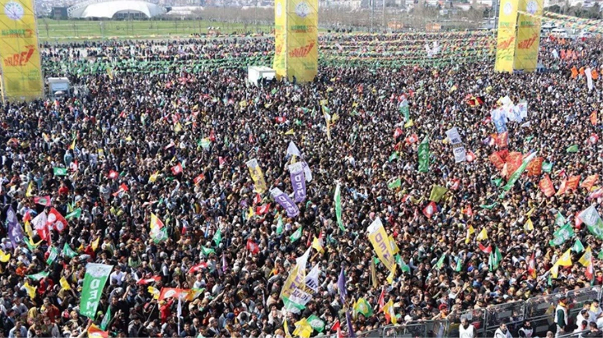 İstanbul Nevruz kutlamalarında 75 kişi gözaltına alındı