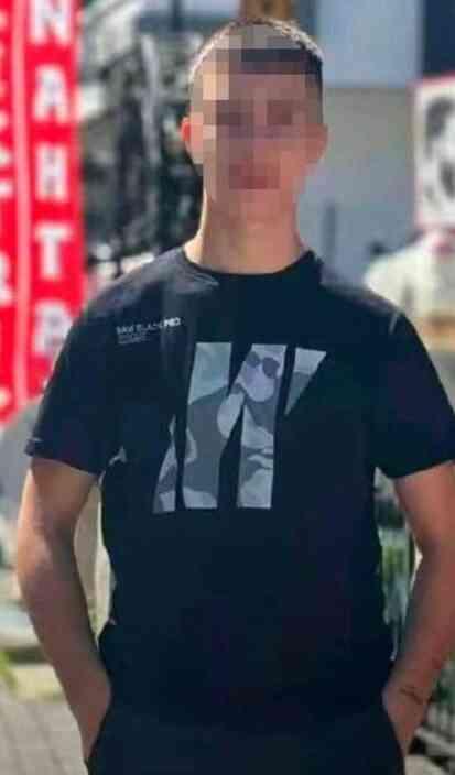 16 yaşındaki çocuk, 3 saat 15 dakikada 8 kişiyi bıçak ve silahla yaraladı 16 yaşındaki çocuk, 3 saat 15 dakikada 8 kişiyi bıçak ve silahla yaraladı