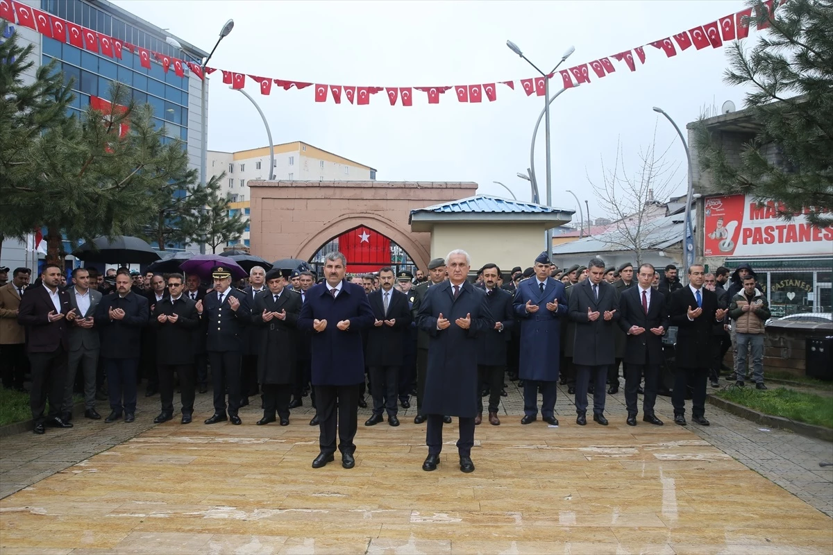 Van, Muş, Hakkari ve Bitlis\'te 18 Mart Şehitleri Anma Günü ve Çanakkale Zaferi Törenleri