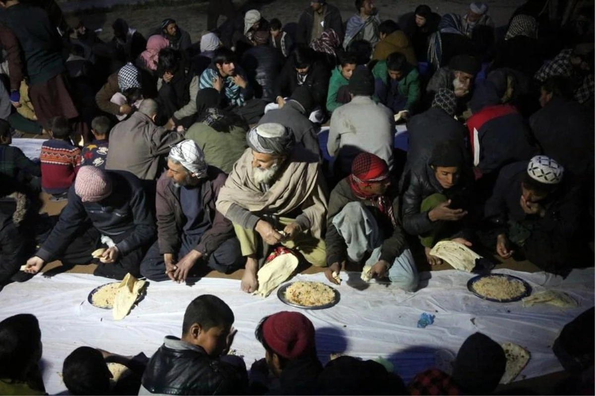 Afganistan\'da Ramazan Ayında Hayırseverlik ve Merhamet Ruhu