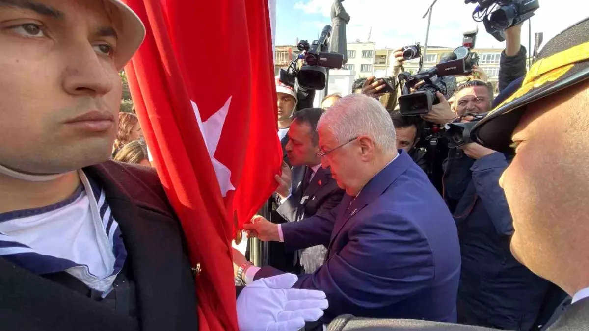 Çanakkale Deniz Zaferi\'nin 109. yıl dönümü coşkuyla kutlandı