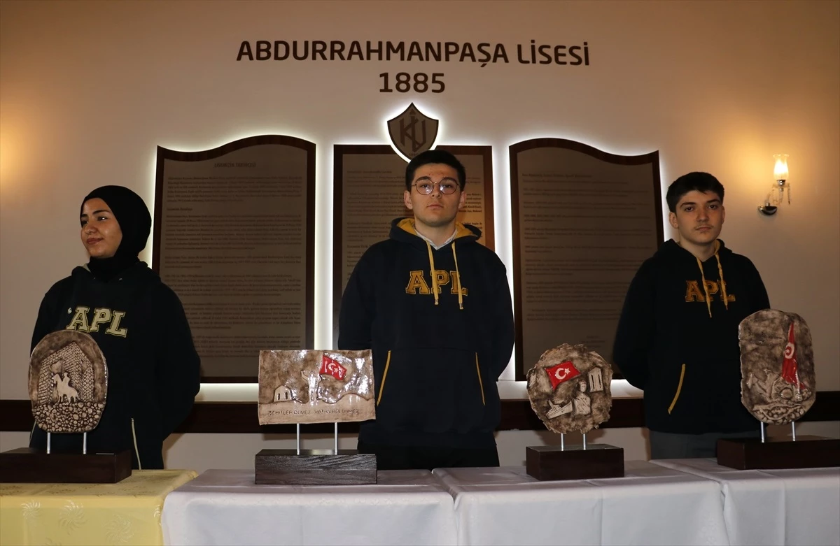 Kastamonu Abdurrahmanpaşa Lisesi\'nde Çanakkale sergisi açıldı