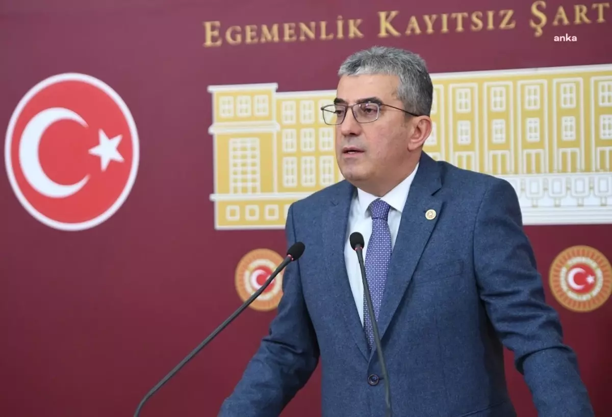 CHP Grup Başkanvekili Gökhan Günaydın, Türkiye\'nin FATF\'ın izleme listesinde kalmasını eleştirdi