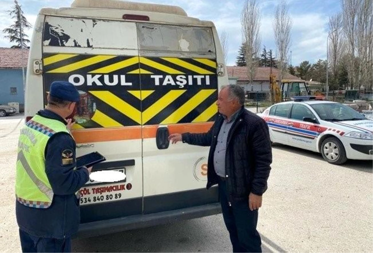 Eskişehir\'de Okul Servislerine Denetim: 1 Araç Şoförüne Cezai İşlem