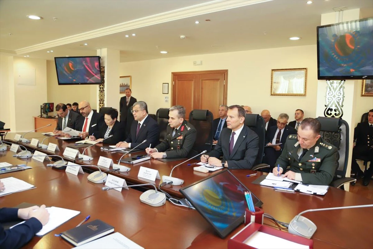 Kazakistan ve Türkiye, Hazar Denizi\'nde güvenlik işbirliği konusunu ele aldı