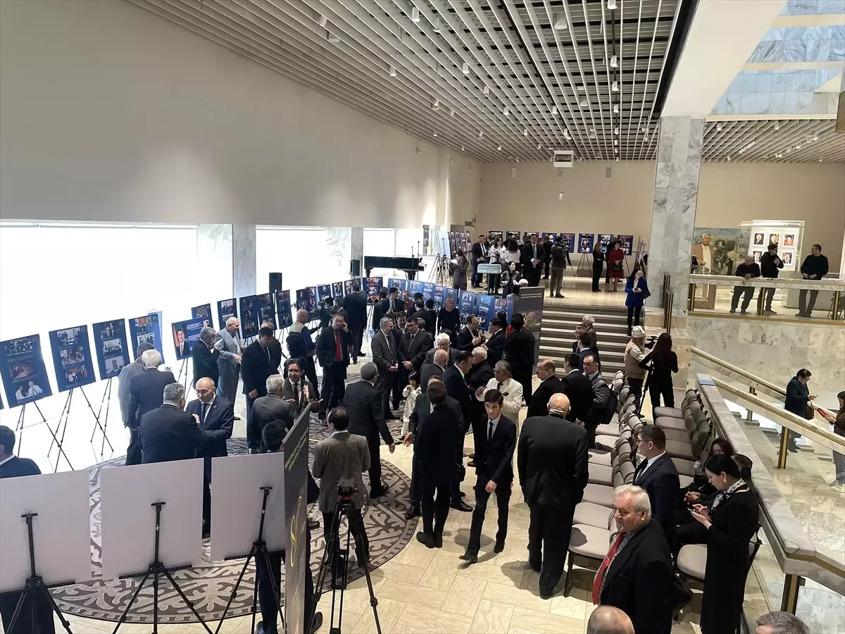 Kırgızistan Dışişleri Bakanlığı\'nın 80. yıl dönümü fotoğraf sergisiyle kutlandı