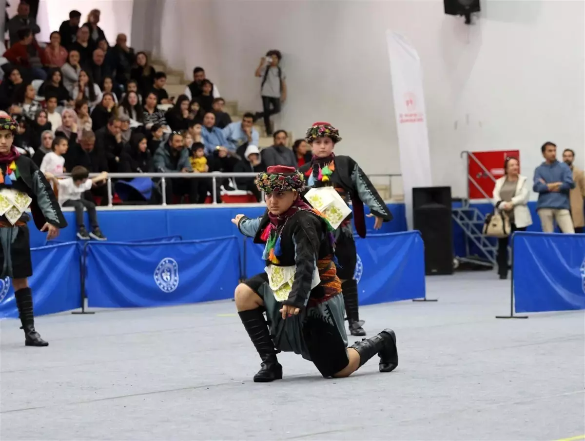 Aydın\'da düzenlenen Okullar Arası Halk Oyunları Müsabakaları tamamlandı