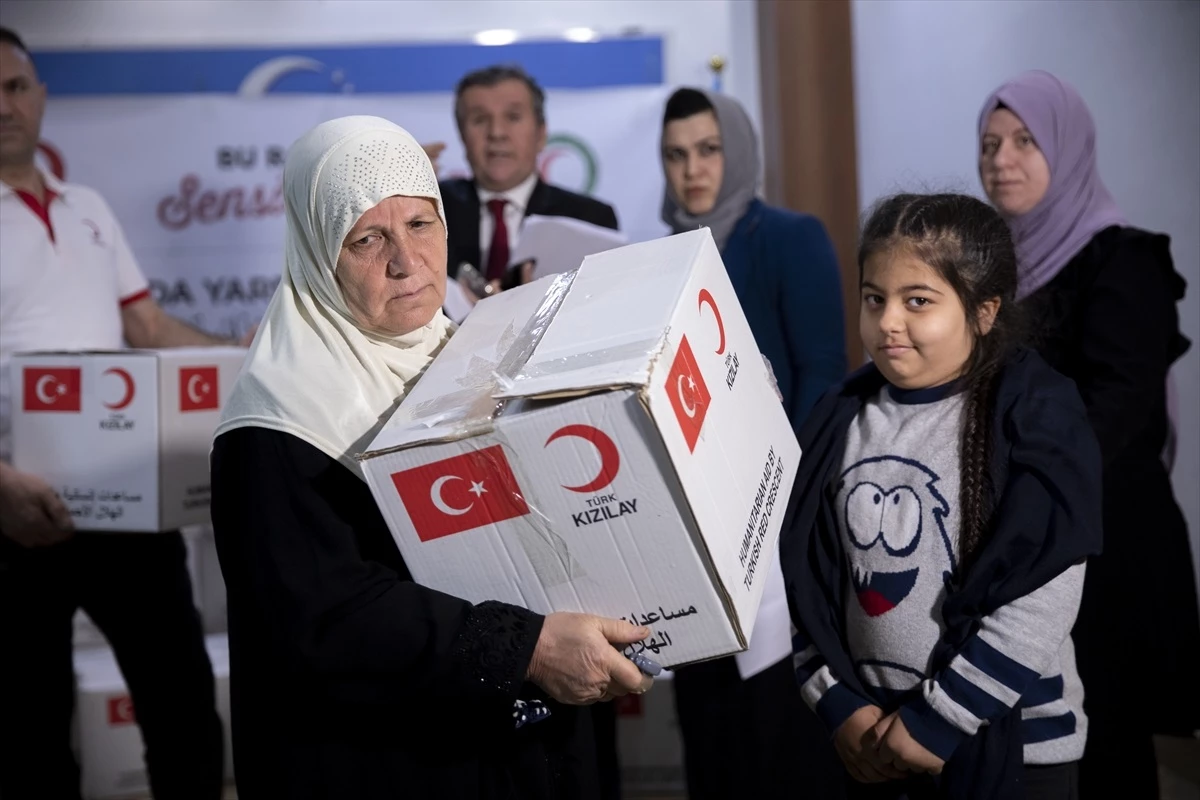 Türk Kızılayı, Irak\'ın Erbil kentinde 75 aileye gıda yardımı yaptı