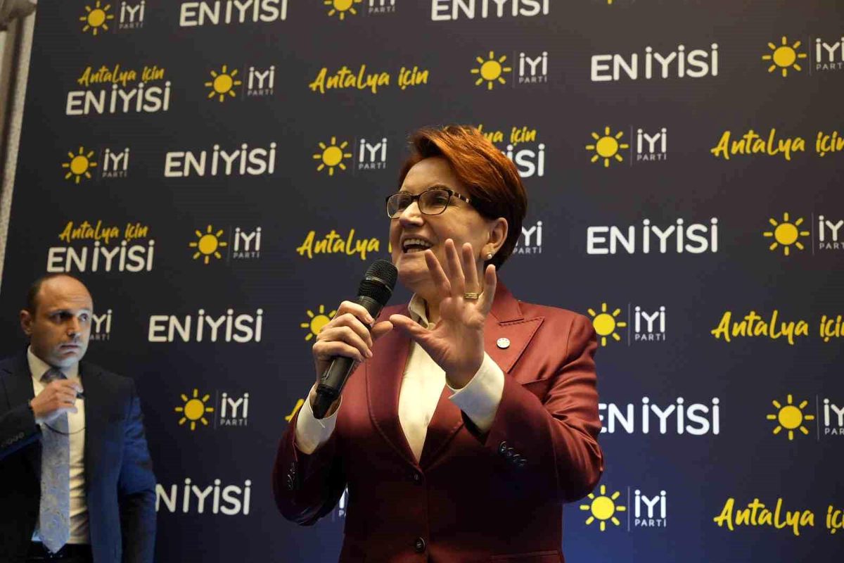 Meral Akşener, İYİ Parti ilçe belediye başkan adaylarına destek istedi