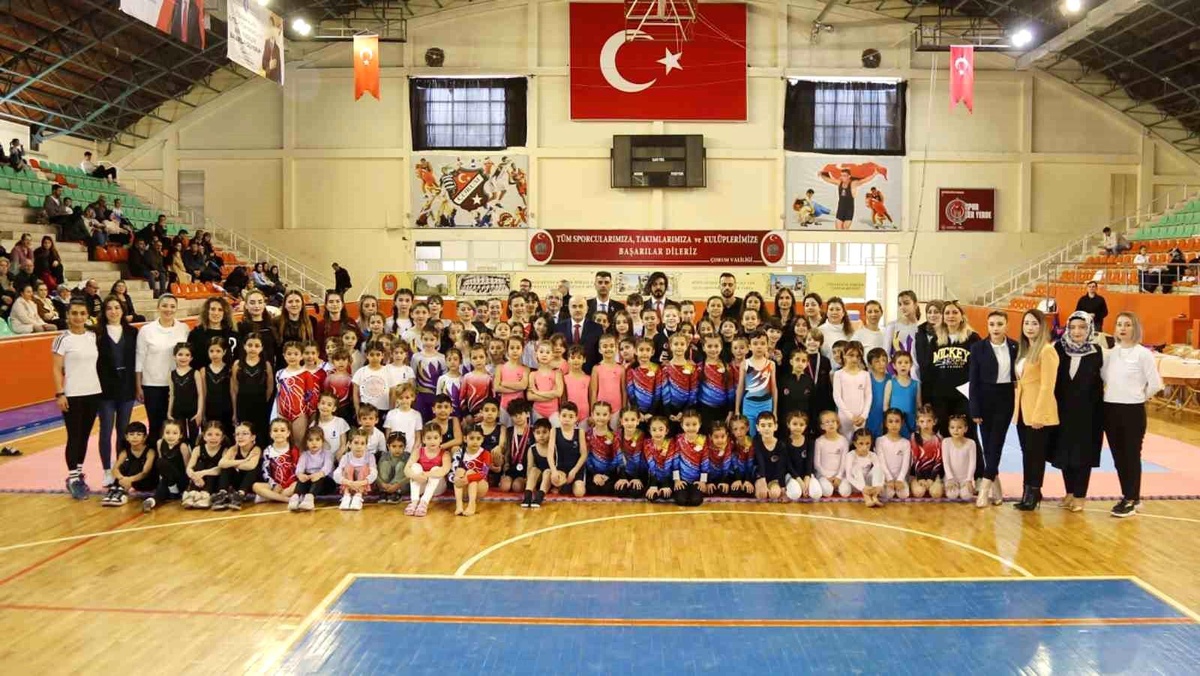 Çorum\'da şehit babasının doğum gününü kutlayan 9 yaşındaki Mirayşah, jimnastik yarışmasında dereceye girerek mansiyon ödülü kazandı