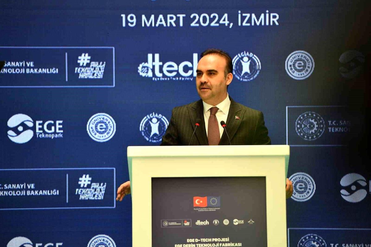 Bakan Kacır Ege Derin Teknoloji Fabrikası\'nın açılışını gerçekleştirdi