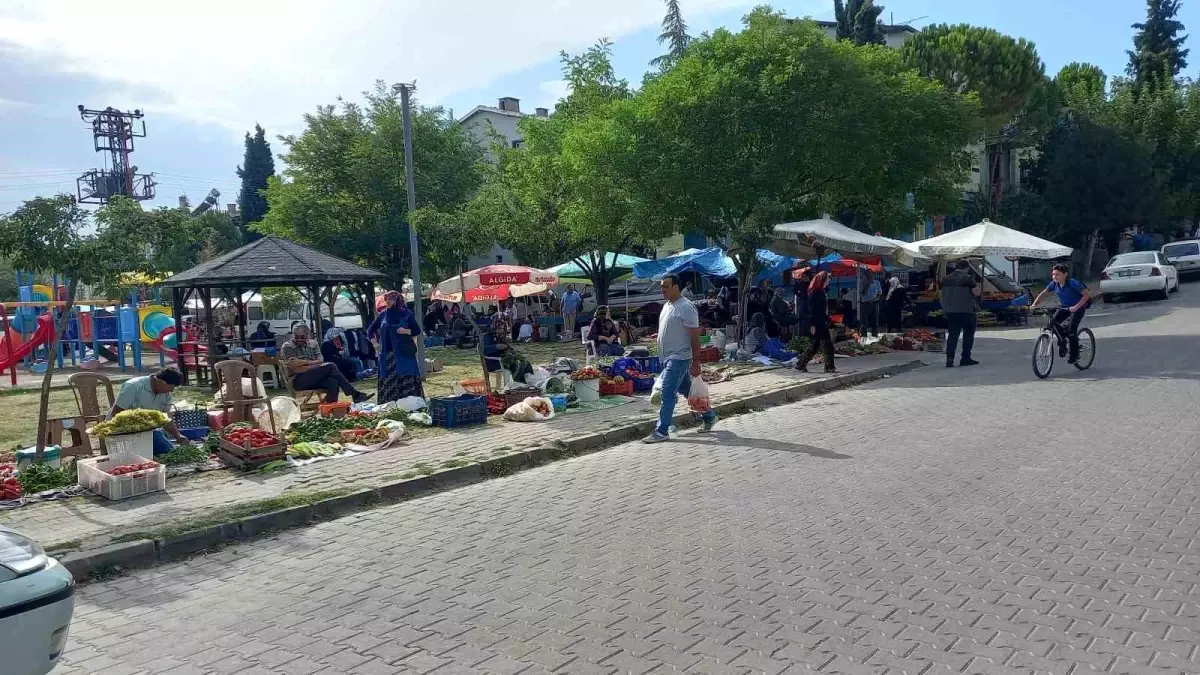 Gediz\'de Çarşamba Pazarı\'nın Üstü Kapatılacak