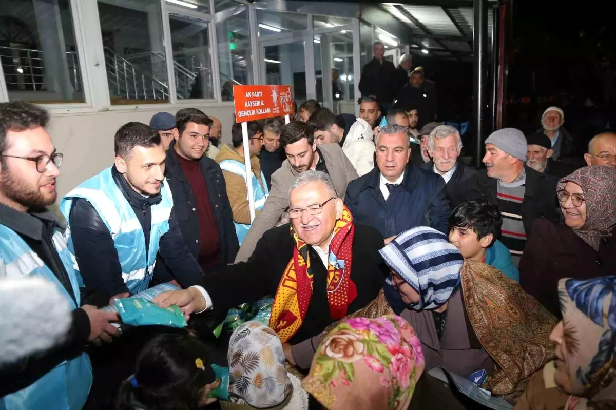 Başkan Büyükklılıç, Melikgazi ilçesinde esnaf ziyaretleri gerçekleştirdi