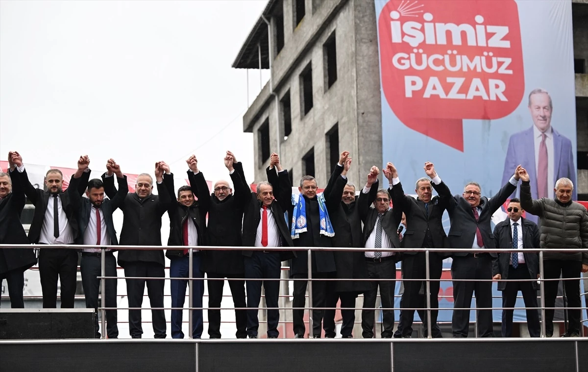 CHP Genel Başkanı Özgür Özel: CHP Cumhuriyet\'in kurucu partisi, ülkenin temel direğidir