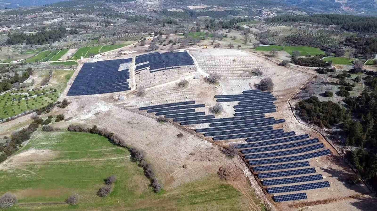 Muğla\'da Güneş Enerji Santrali Projesi Devam Ediyor