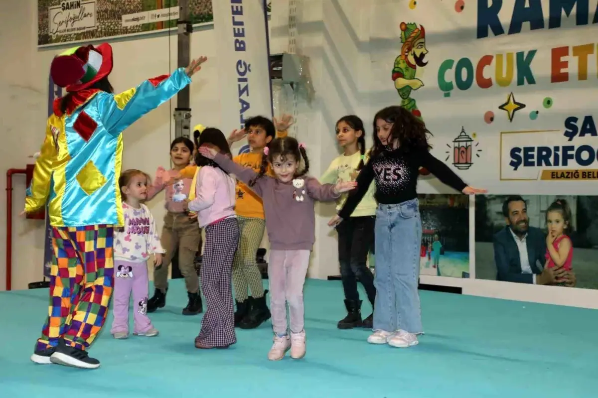 Elazığ Belediyesi Ramazan Etkinlikleriyle Çocukları Memnun Etti