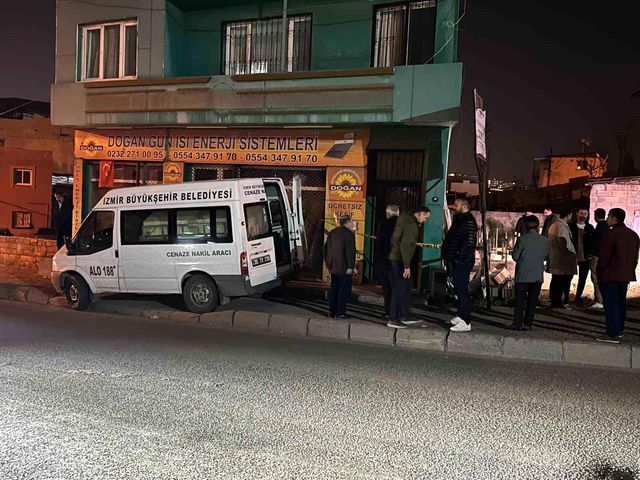 İzmir'de iftar öncesi tartışma cinayetle sonuçlandı İzmir'de iftar öncesi tartışma cinayetle sonuçlandı