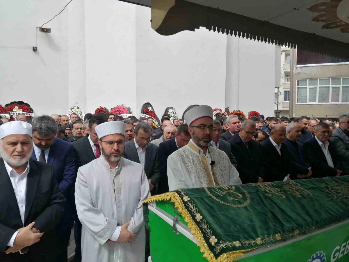 Kar Grup Yönetim Kurulu Başkanı Osman Üçüncü\'nün Cenazesi Pendik\'te Defnedildi