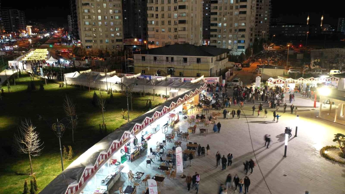 Şahinbey Belediyesi\'nin Ramazan Sokağı Yoğun İlgi Görüyor