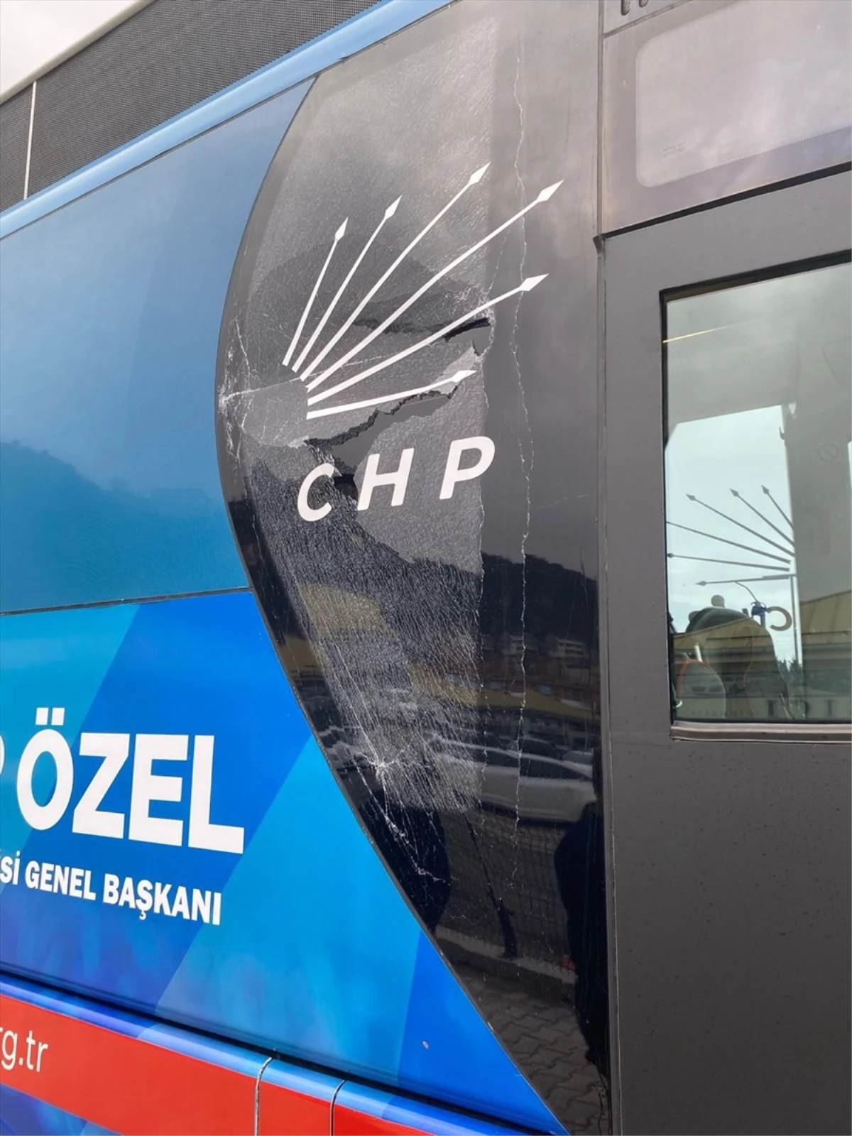 Trabzon\'da CHP Miting Otobüsüne Taş Atılmasıyla İlgili İfade Alındı