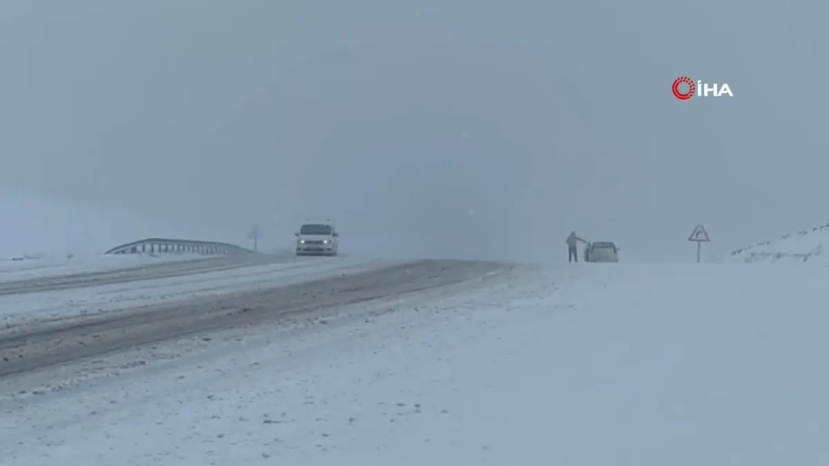 Van\'ın yüksek kesimlerinde kar yağışı ve sis etkili