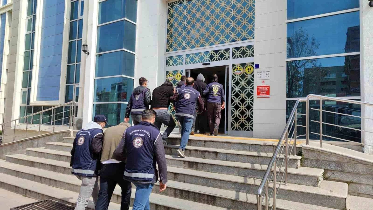 Kırşehir\'de düzensiz göçmen kaçakçılığı şebekesi yakalandı