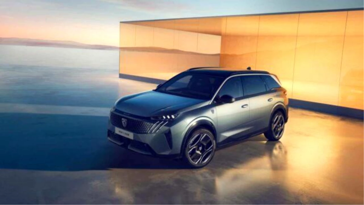 Peugeot, elektrikli SUV segmentinde yeni modelini tanıttı