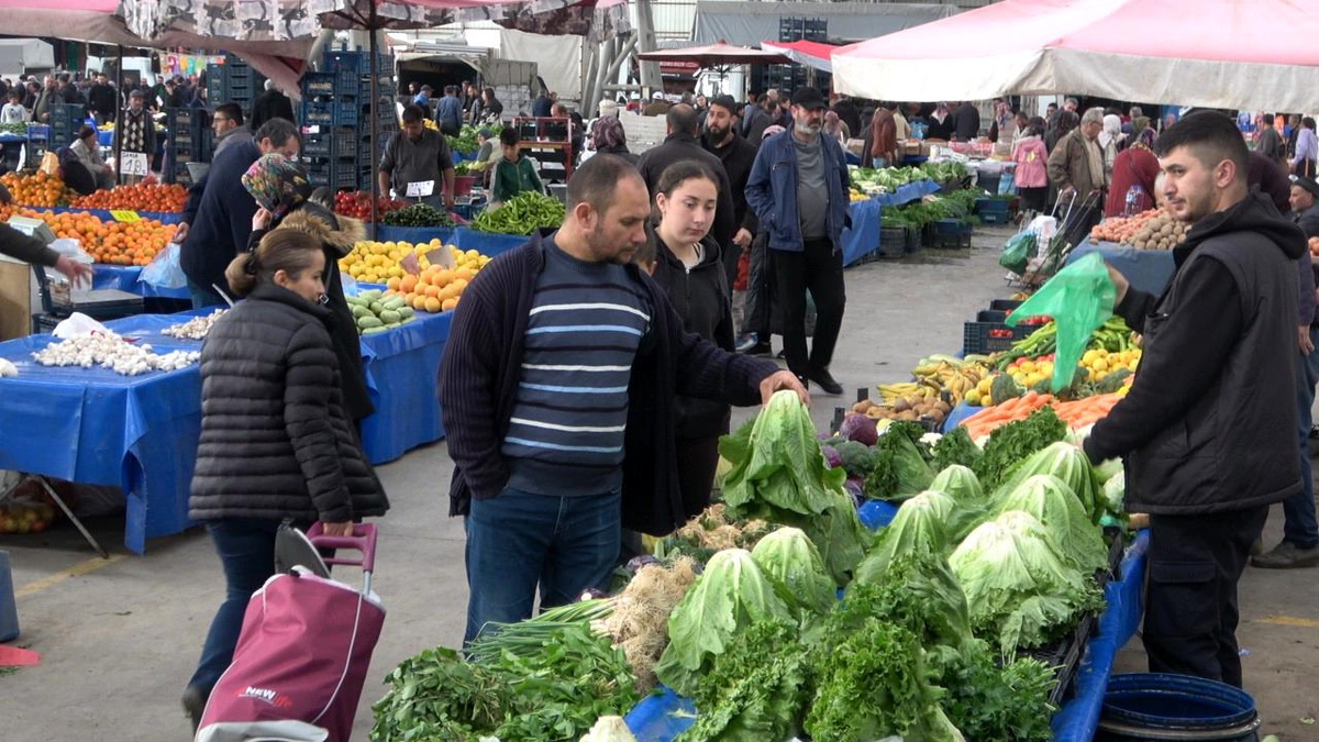 Aksaray\'da Ramazan Ayıyla Birlikte Semt Pazarları Hareketlendi