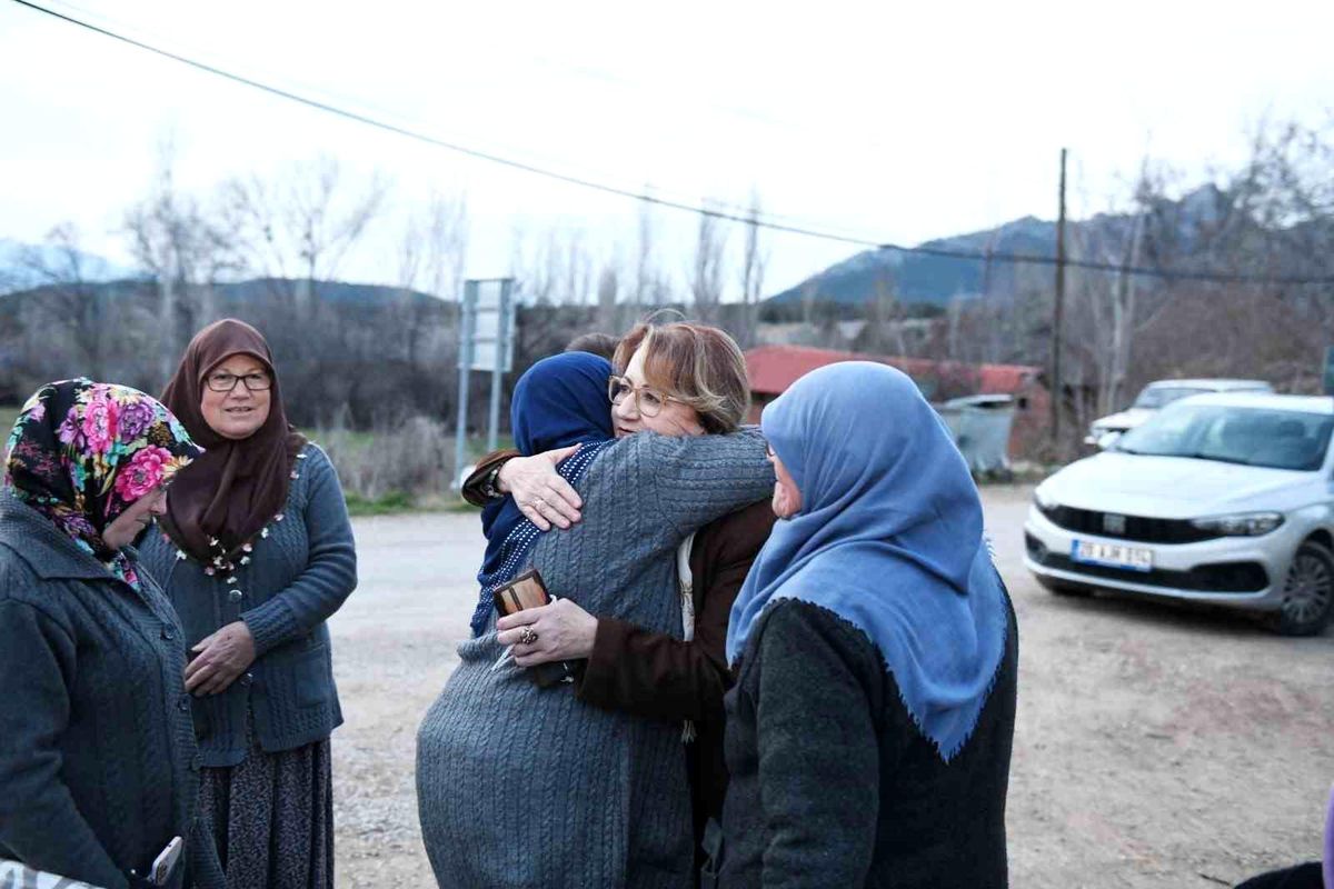 Bozkurt Belediyesi Mecidiye Mahallesi\'nde iftar sofrası kurdu