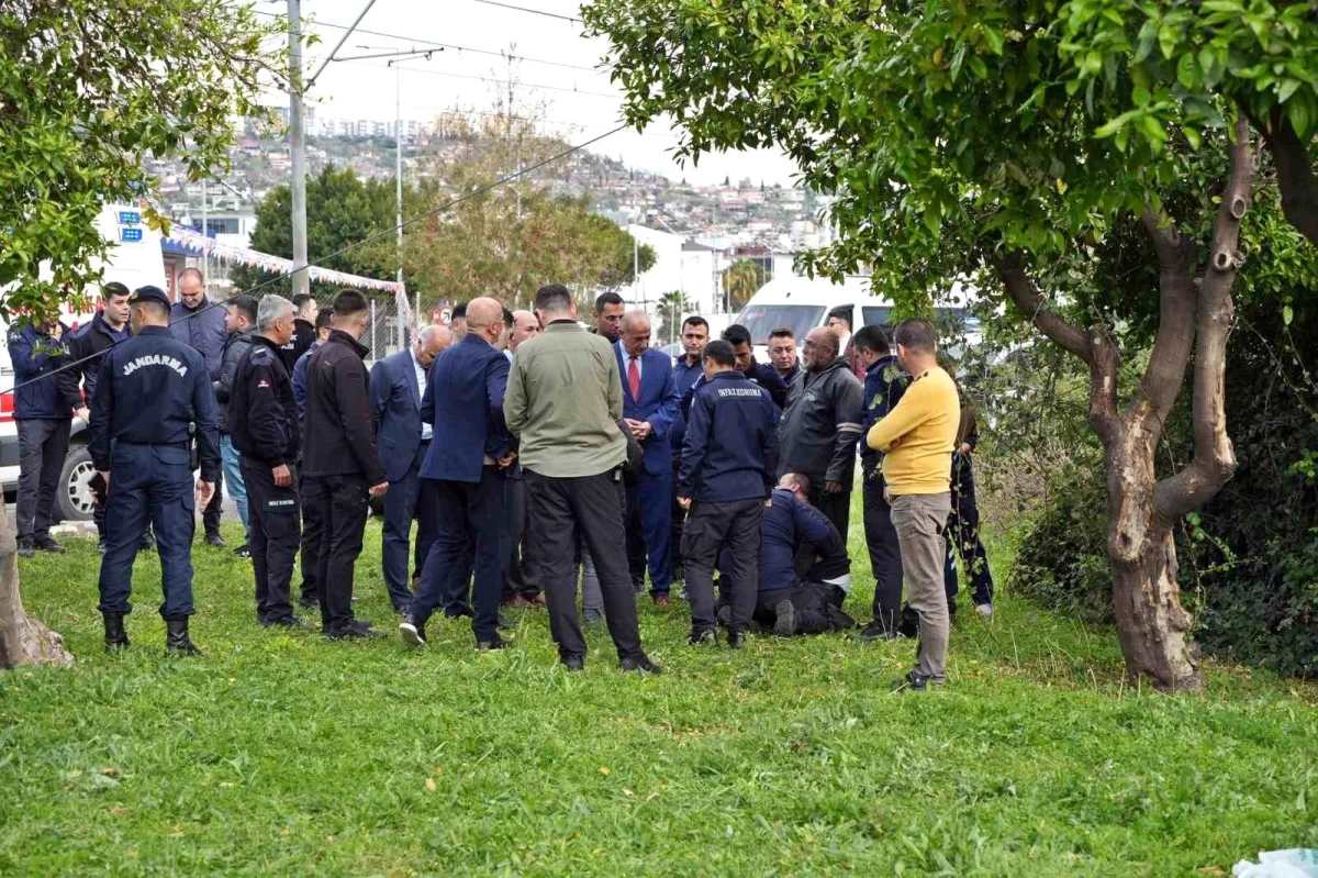 Antalya\'da Ceza infaz koruma aracı devrildi: 1 ölü, 1 yaralı