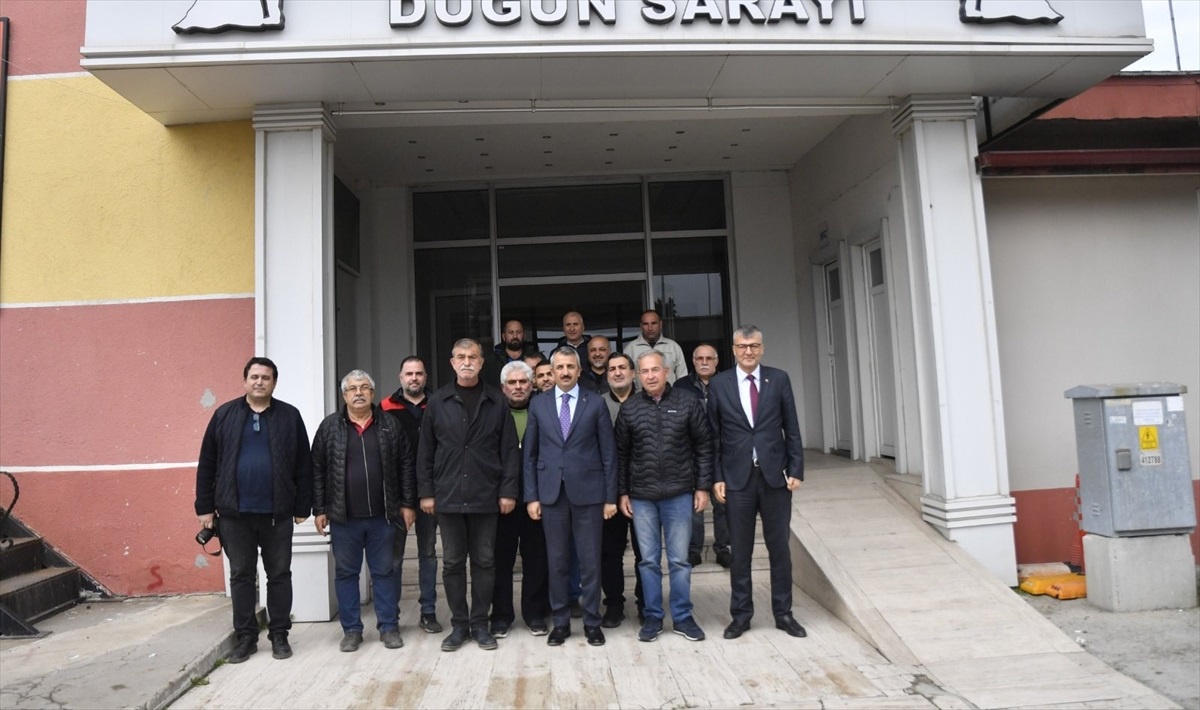 Edirne Valisi Yunus Sezer, sanayi sitesinde esnaf ziyaretinde bulundu