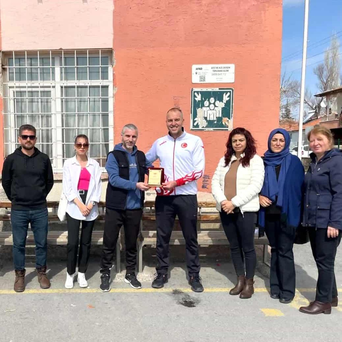 ERÜ Spor Bilimleri Fakültesi öğrencileri \'Spor Yap Zinde Kal\' etkinliği düzenledi