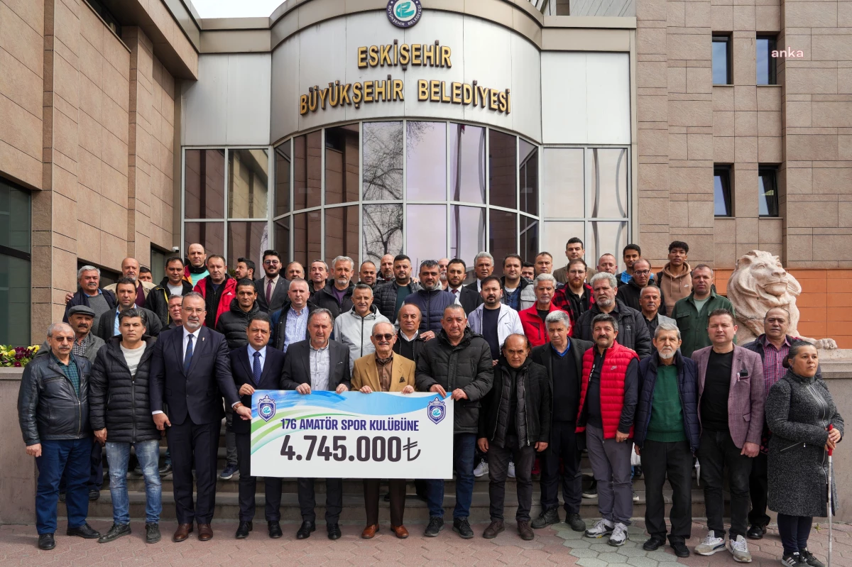 Eskişehir Büyükşehir Belediyesi Amatör Spor Kulüplerine Nakdi Destek Sağladı