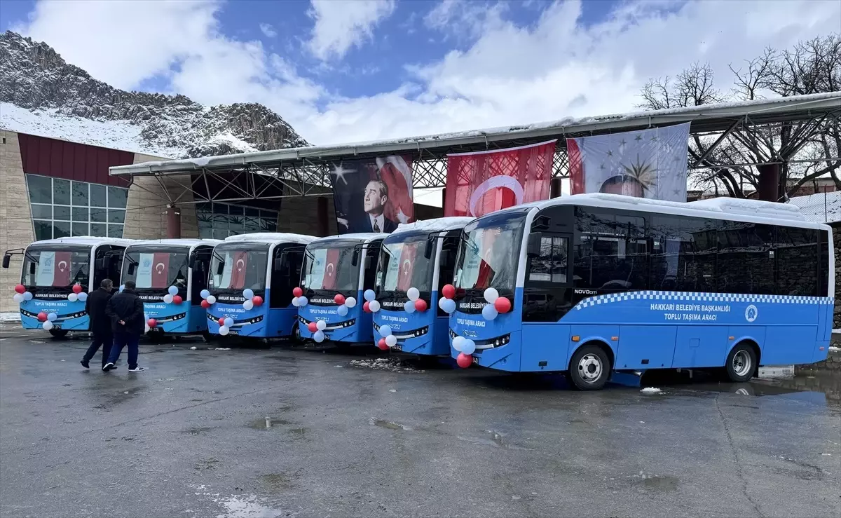 Hakkari Belediyesi Filosuna 6 Yeni Otobüs Ekledi