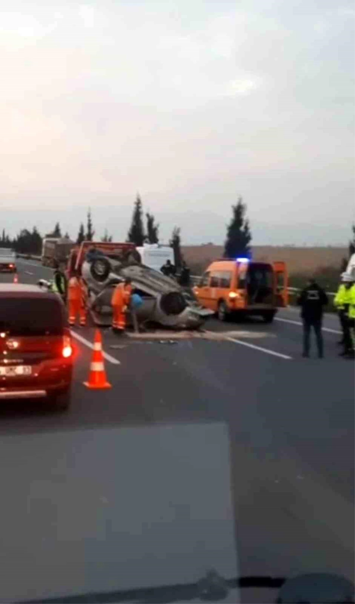 İzmir\'de kaza: 1 ölü, 1 ağır yaralı