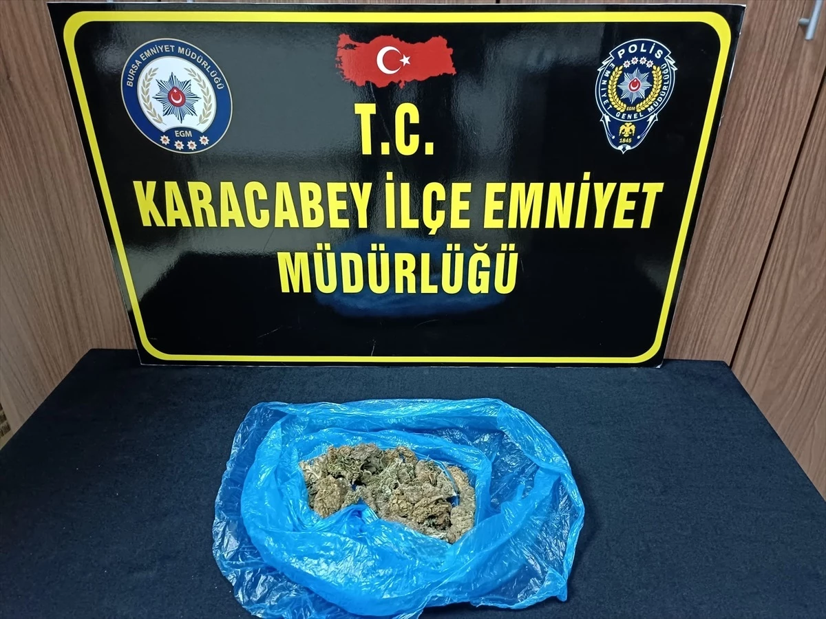Bursa\'da Uyuşturucu Ticareti Yapan 3 Zanlı Gözaltına Alındı