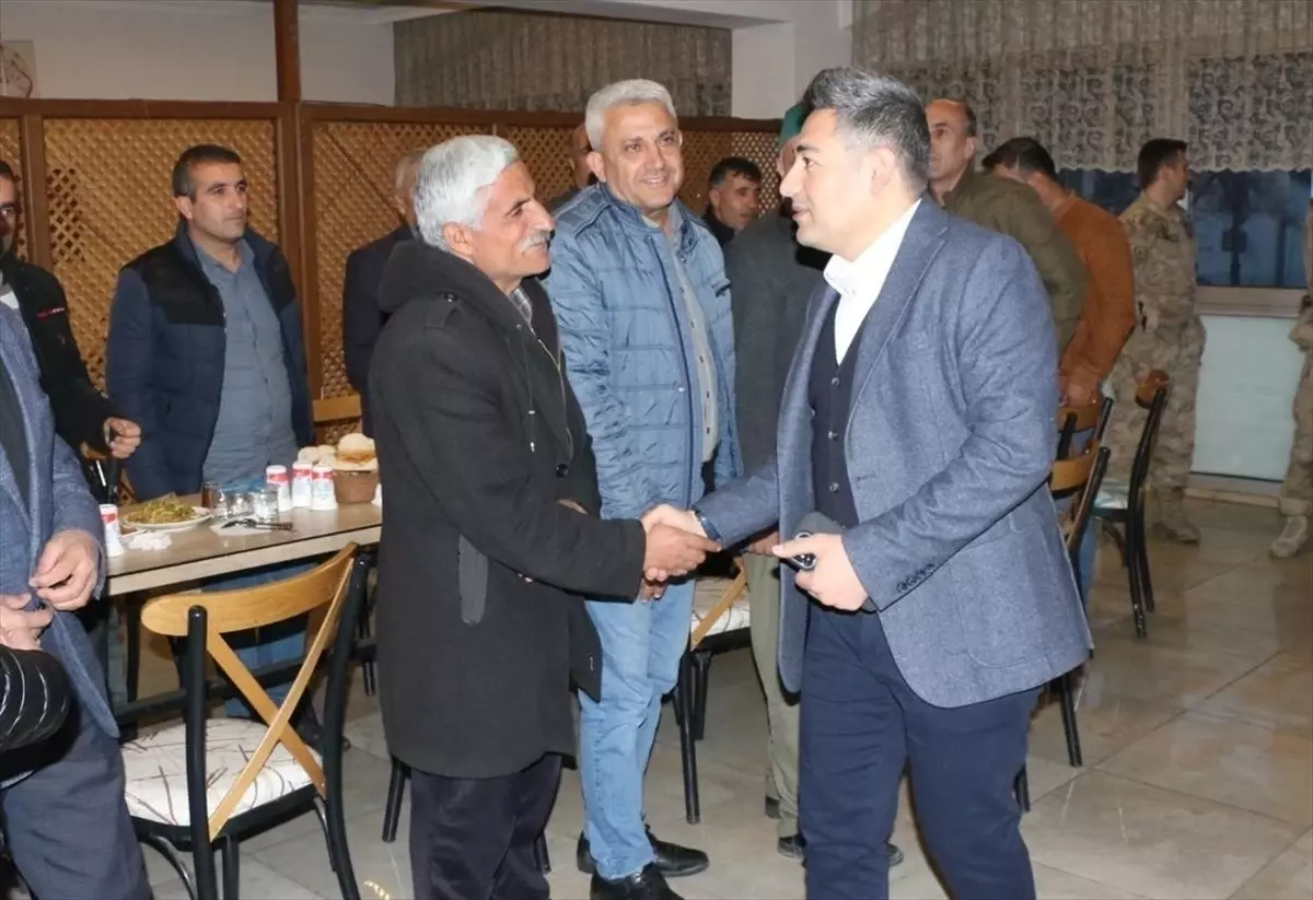 Hizan Kaymakamı, şehit aileleri ve gazilerle iftar yemeğinde buluştu