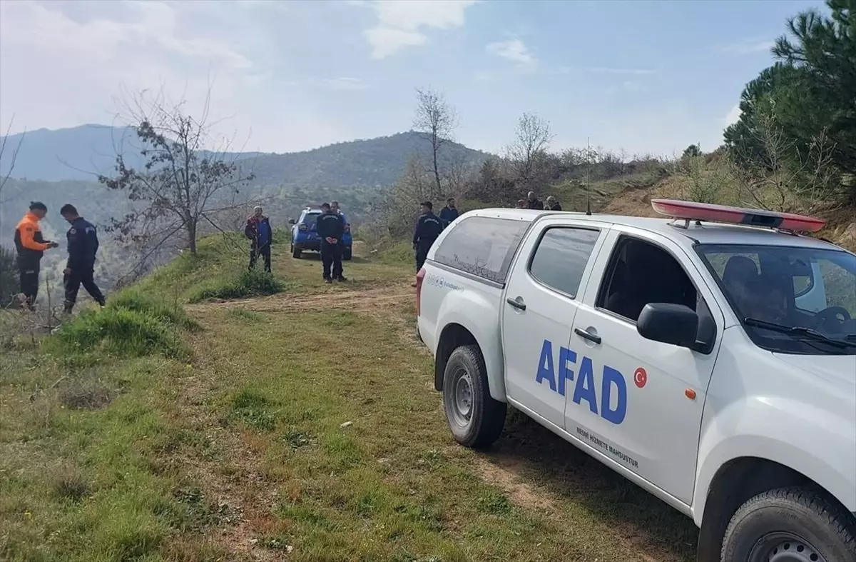 İzmir\'de kayıp yaşlı kişi ormanlık alanda bulundu