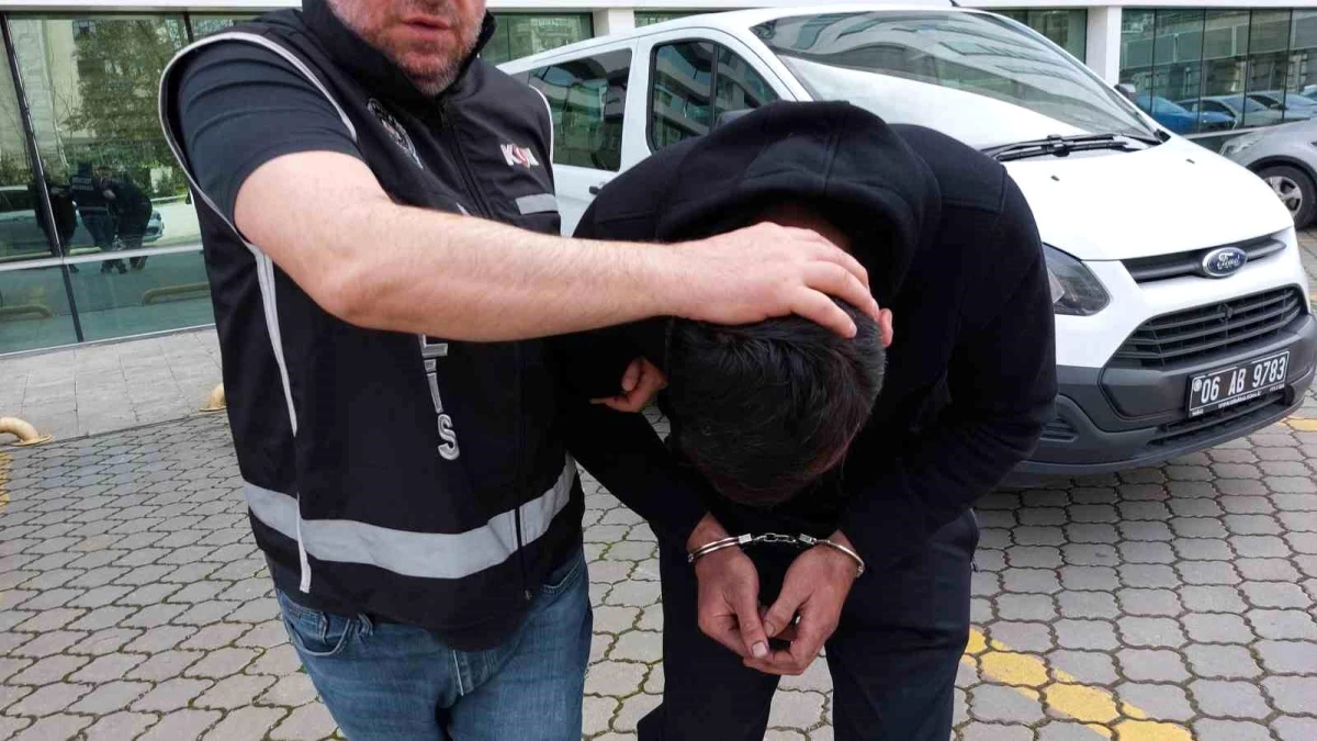 Samsun\'da Silah ve Mermi Kaçakçılığı Operasyonu: 5 Kişi Yakalandı, 1 Kişi Tutuklandı