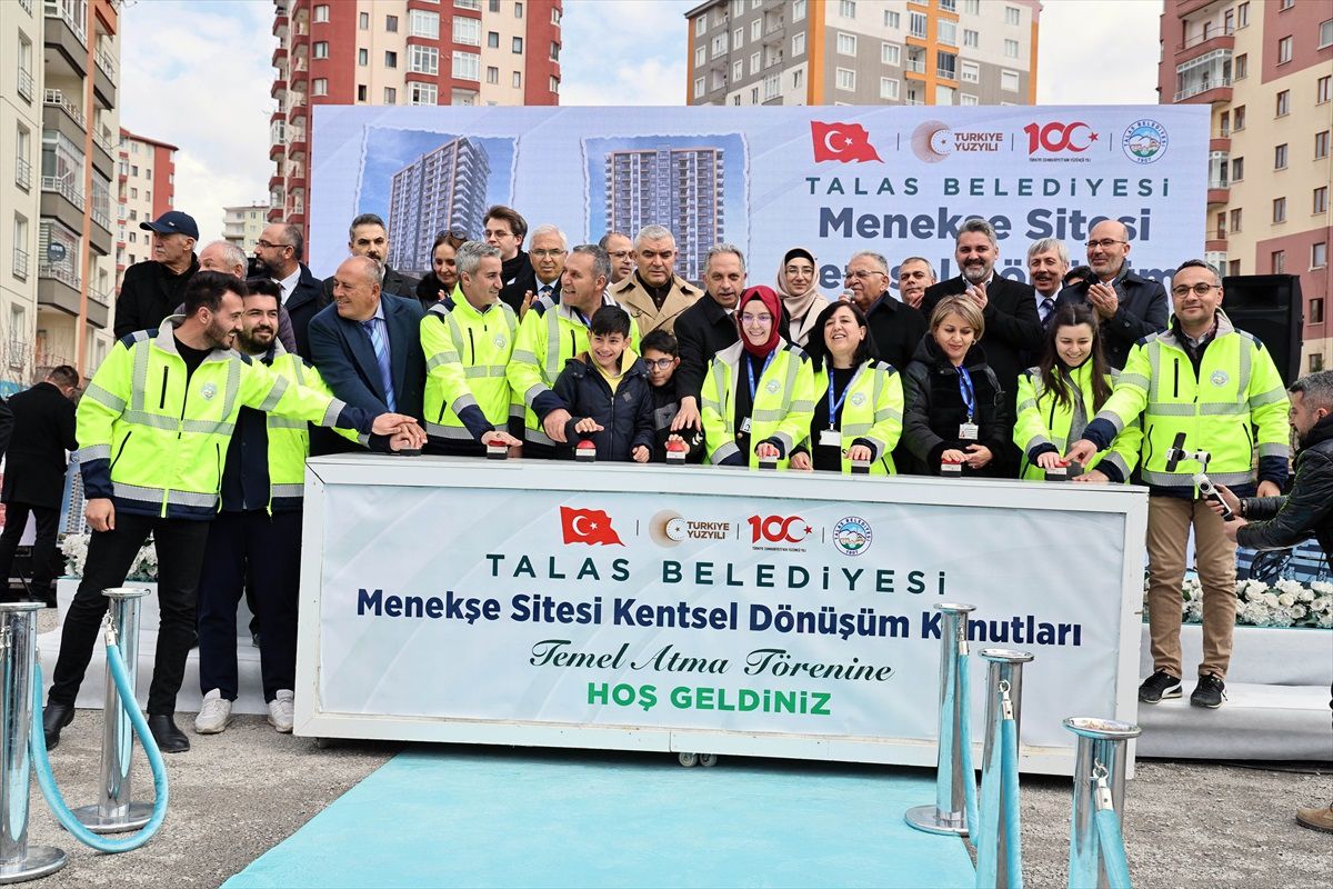 Talas\'ta Mevlana Mahallesi Menekşe Siteleri Kentsel Dönüşüm Konutları\'nın temeli atıldı