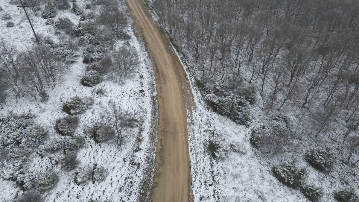 Tekirdağ\'da Sağanak Yağış Kar Yağışına Dönüştü