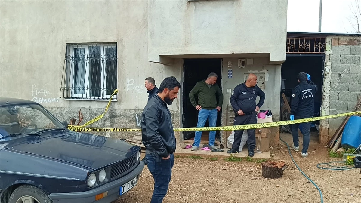 Adana\'da bir kişi evinde tabancayla öldürülmüş halde bulundu