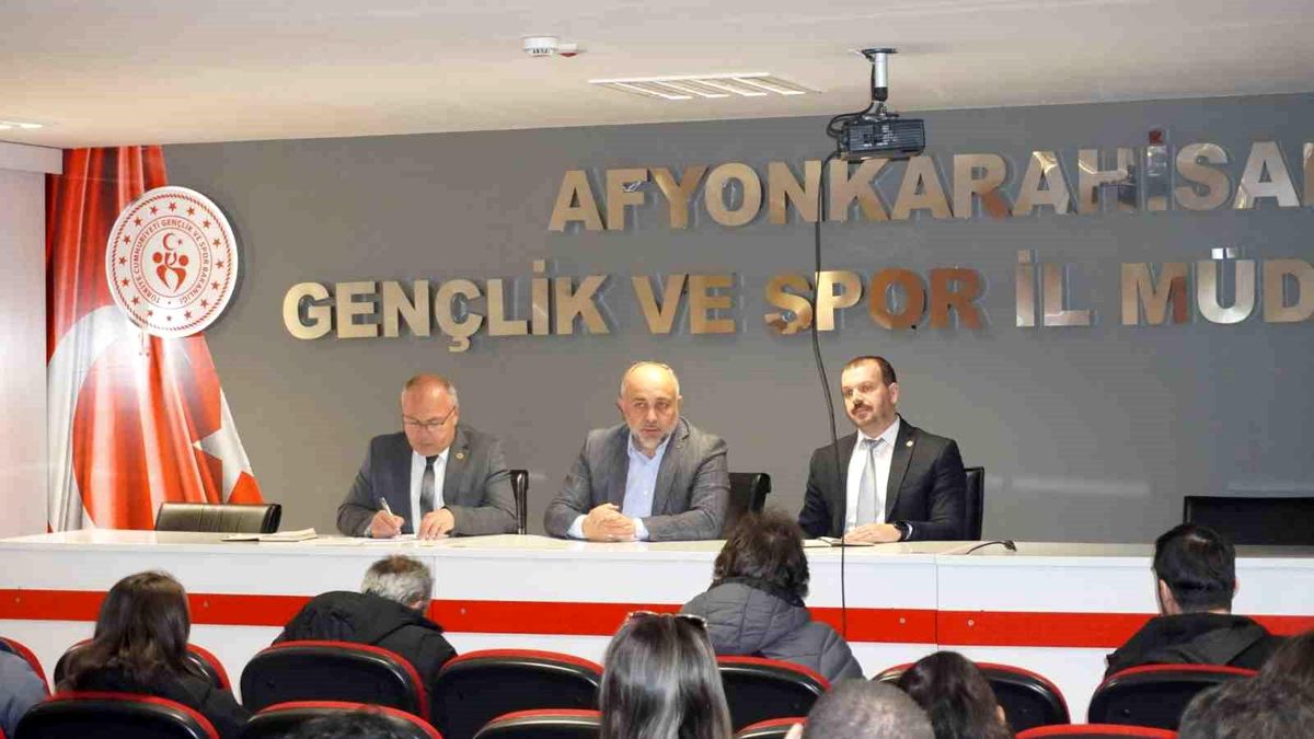 Afyonkarahisar\'da Spor Hizmetleri Değerlendirme Toplantısı Düzenlendi