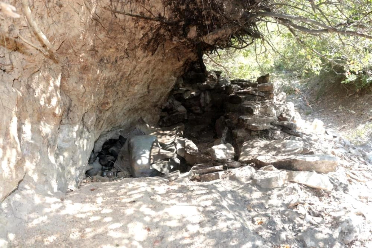 İskender Gündüz, 35 yılını mağarada ve 15 yılını dağda geçirdikten sonra hayatını kaybetti