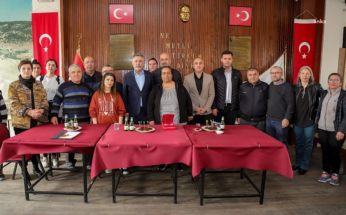Bayraklı Belediye Başkanı Serdar Sandal Dernekleri Ziyaret Etti