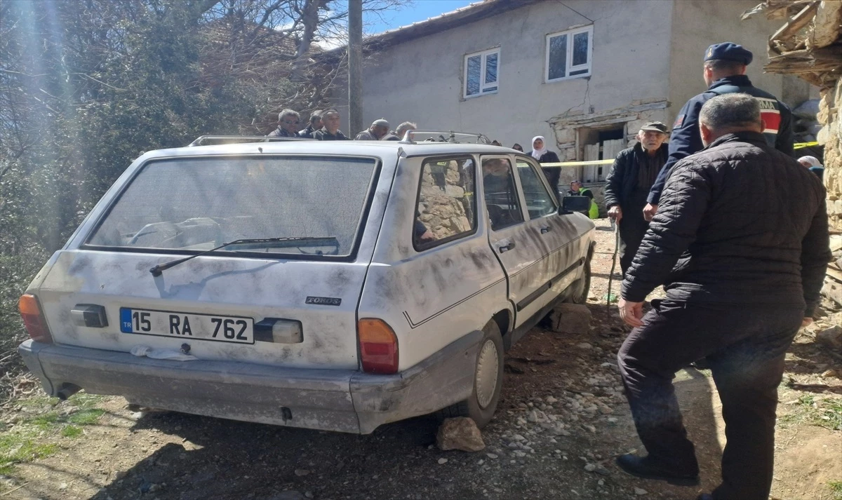 Burdur\'da Otomobilin Yokuş Aşağı Hareket Etmesi Sonucu Sürücü Hayatını Kaybetti