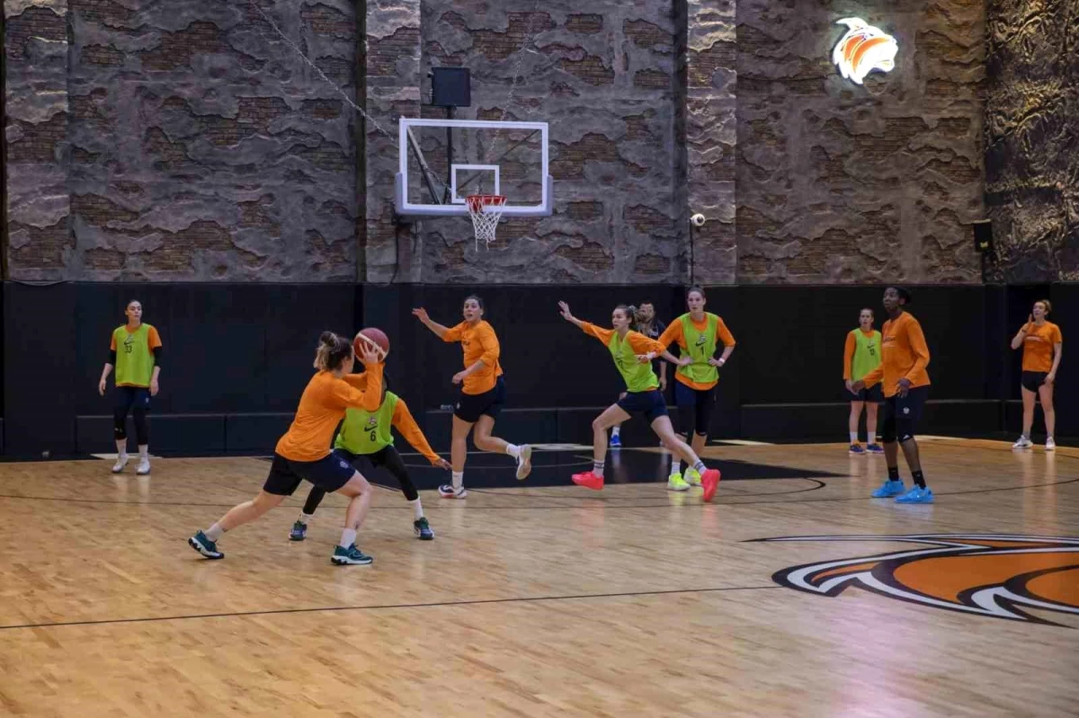 ÇBK Mersin, FIBA Kadınlar Avrupa Ligi Dörtlü Final\'e hazırlanıyor