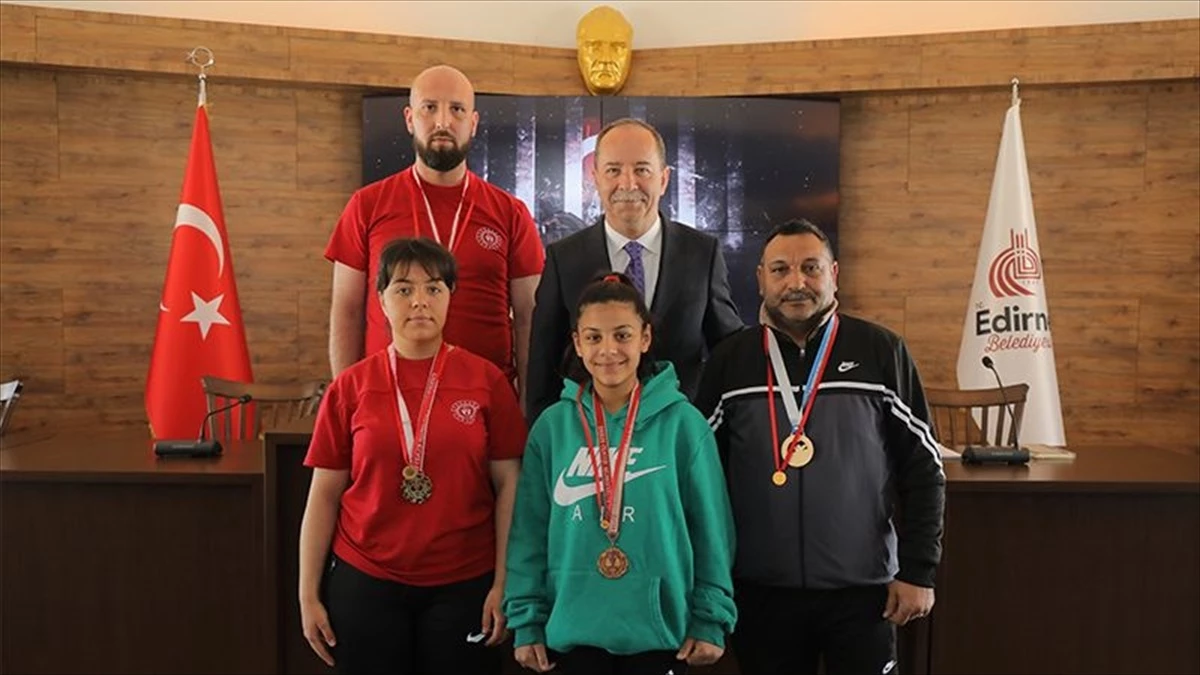 Edirne Belediyesi Amatör Spor Kulüplerine Maddi Destek Sağladı