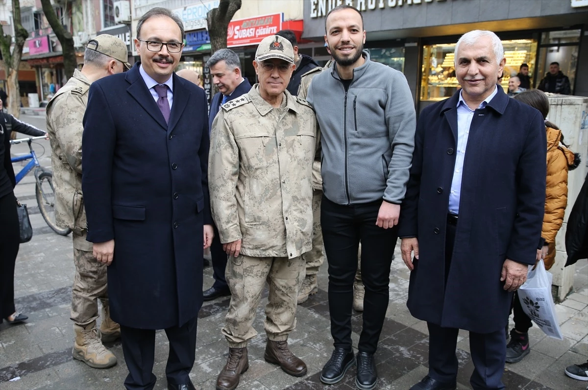 Jandarma Genel Komutanı Arif Çetin, Siirt\'te ziyaretlerde bulundu