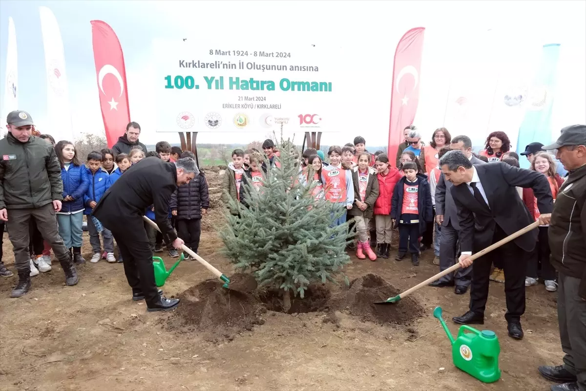 Kırklareli\'nin il oluşunun 100. yılında 3 bin fidan toprakla buluştu